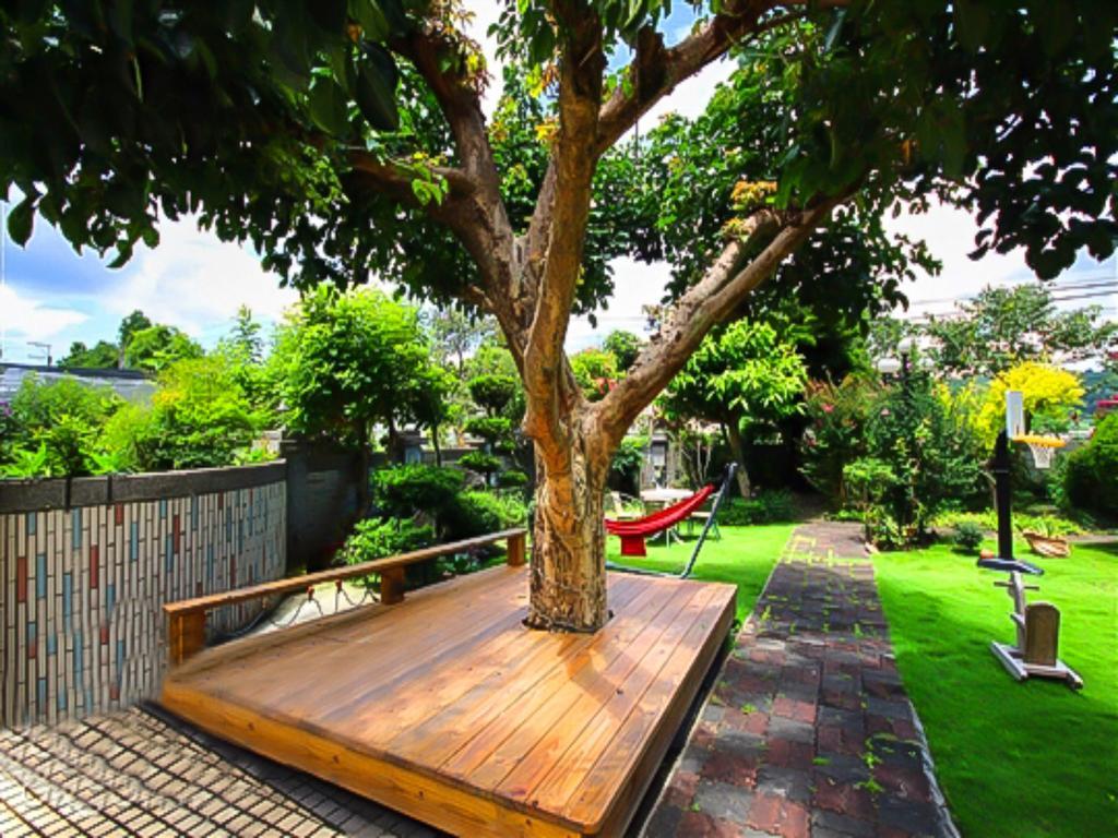 Taichung Xinshe Garden Life Homestay B&B מראה חיצוני תמונה